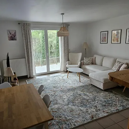 Belle Vue Apartment *